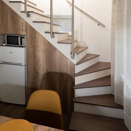 別荘 Arboretum Nyaralo - Kuelteri Jakuzzival サルバシュ