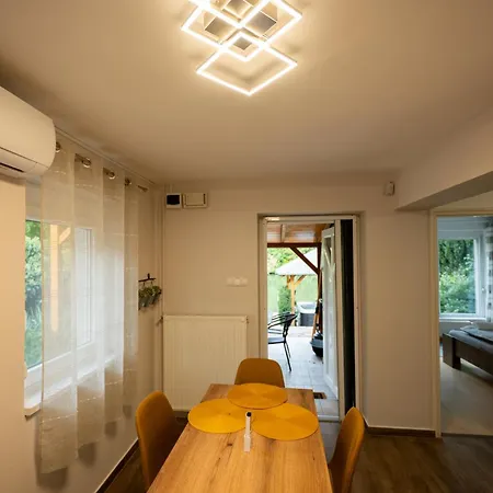 Arboretum Nyaralo - Kuelteri Jakuzzival